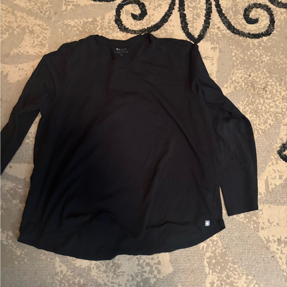 Figs Black Long Sleeve Women's Tee